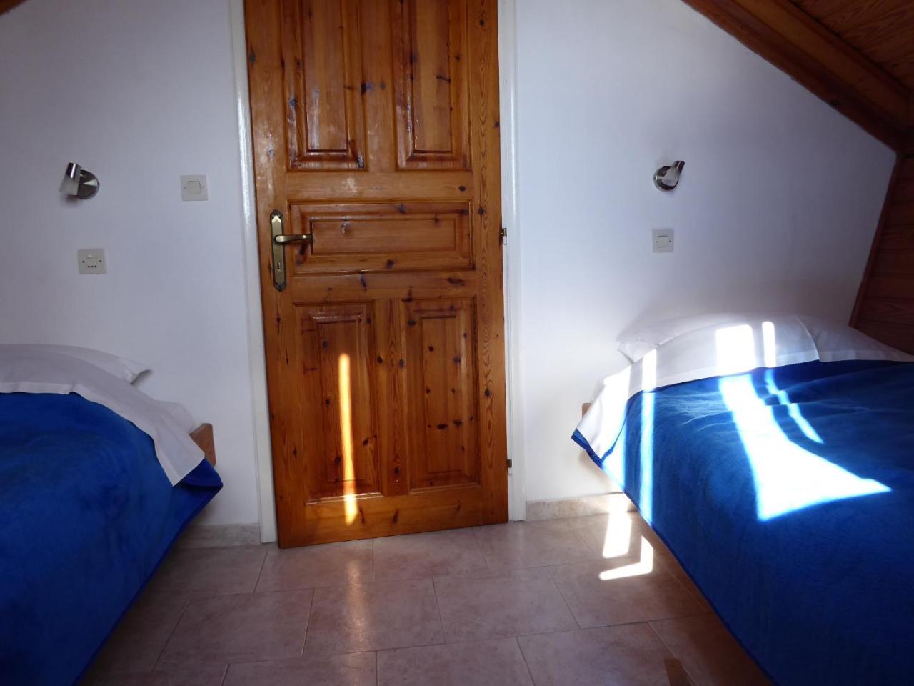 Villa Yorgos Chalki Town Buitenkant foto
